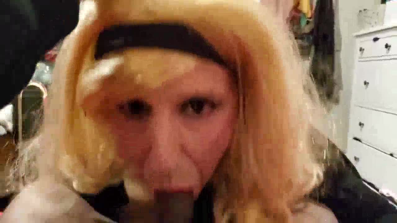 Sissy Crossdresser Annette sucks and gets dildoed, facial